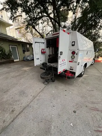 Magnet Plumbing service vehicle on-site for Grease Trap Cleaning in Tiburon